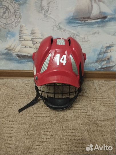 Шлем хоккейный