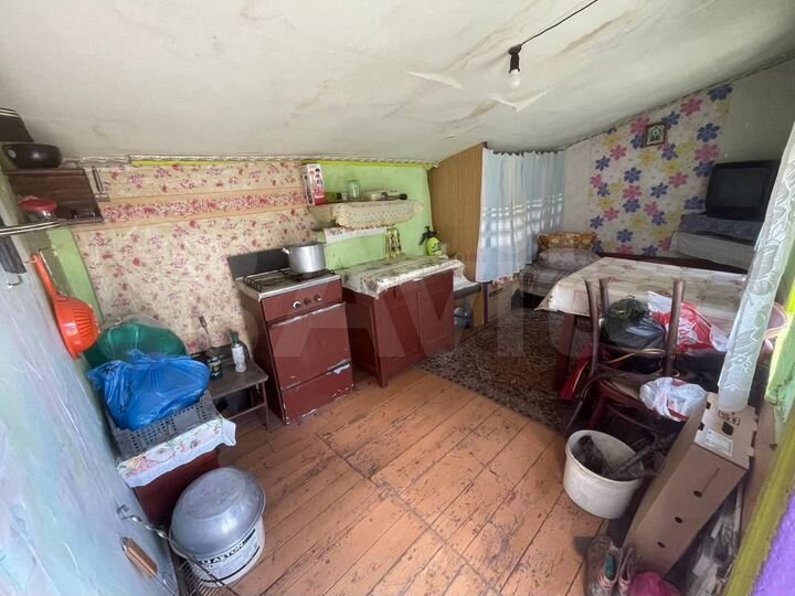 Дом 37 м² на участке 10 сот.