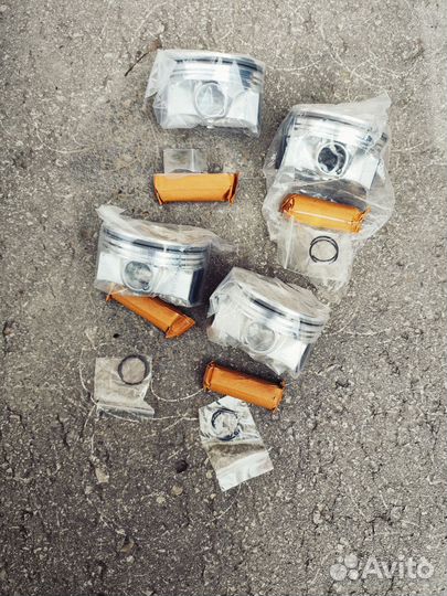 Поршень с пальцем 4шт 2.0 ecoboost