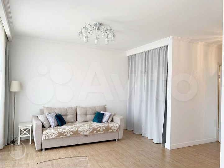 2-к. квартира, 56 м², 4/4 эт.