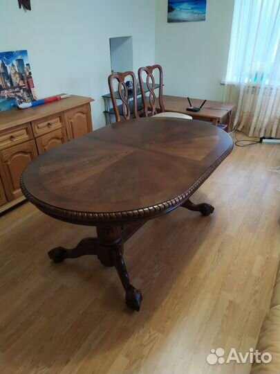 Кухонный стол