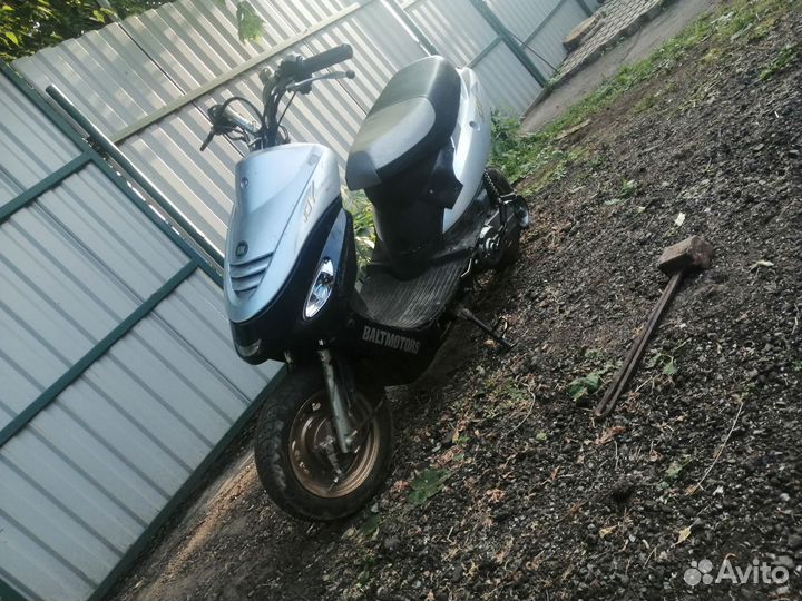 Мопед на запчасти