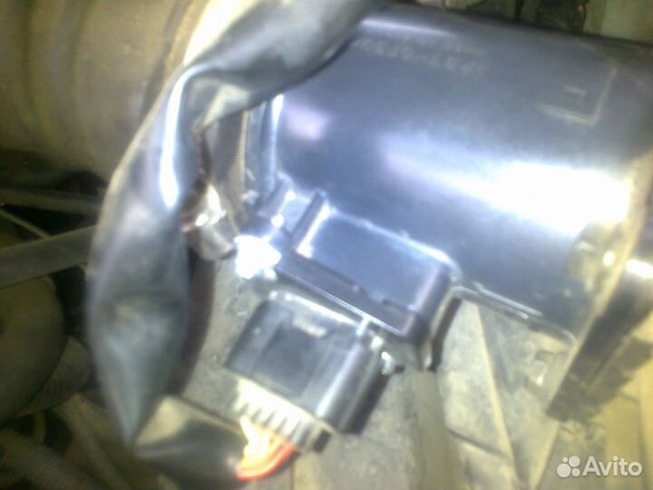 Датчик массового расхода воздуха Ниссан Альмера