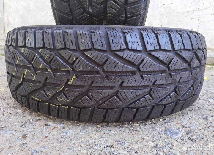 Taurus SUV Winter 225/60 R17 103V