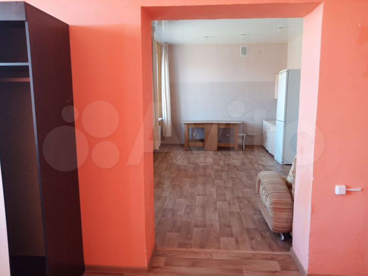 2-к. квартира, 44 м², 3/3 эт.