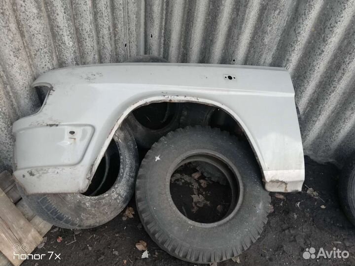 Левое крыло. Волга 31029