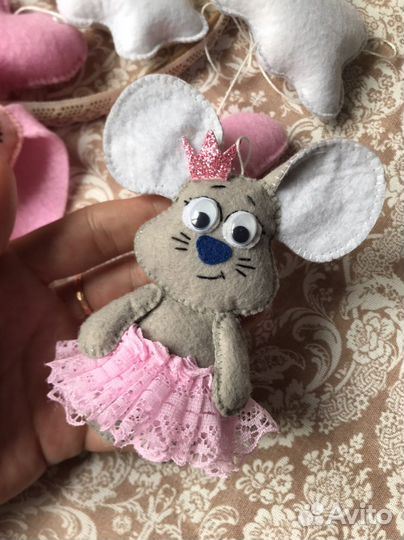 Мобиль в кроватку новый