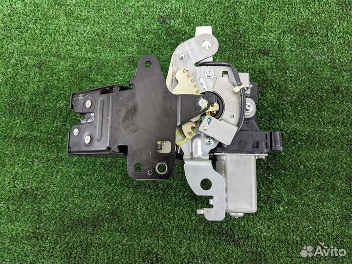 Замок крышки багажника Mazda 6 (GH) 2009