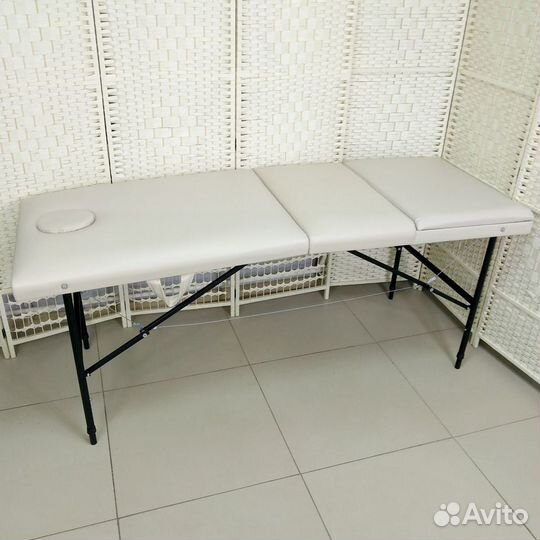 Массажный стол