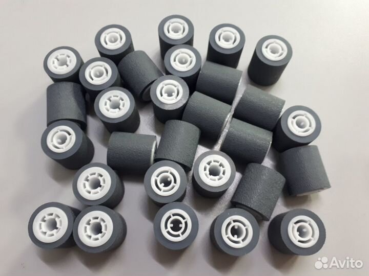 302HS08260 Ролик ручной подачи Kyocera (много)