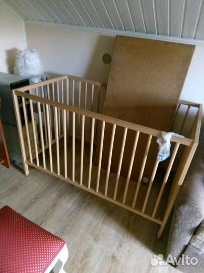 Детская кроватка