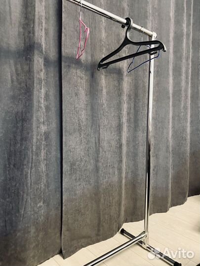 Вешалка напольная