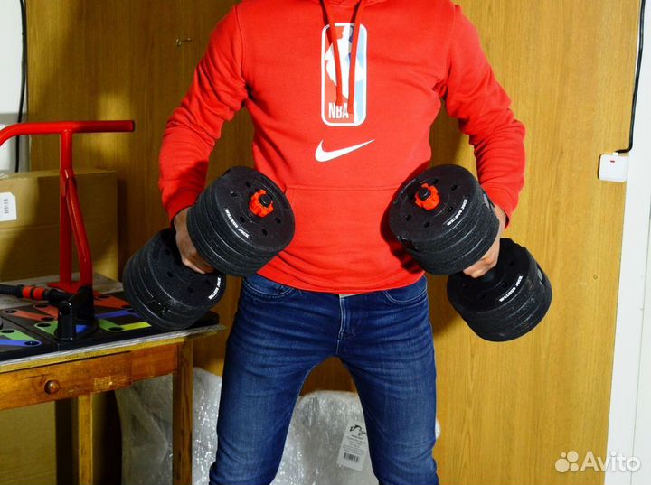 Набор гантелей