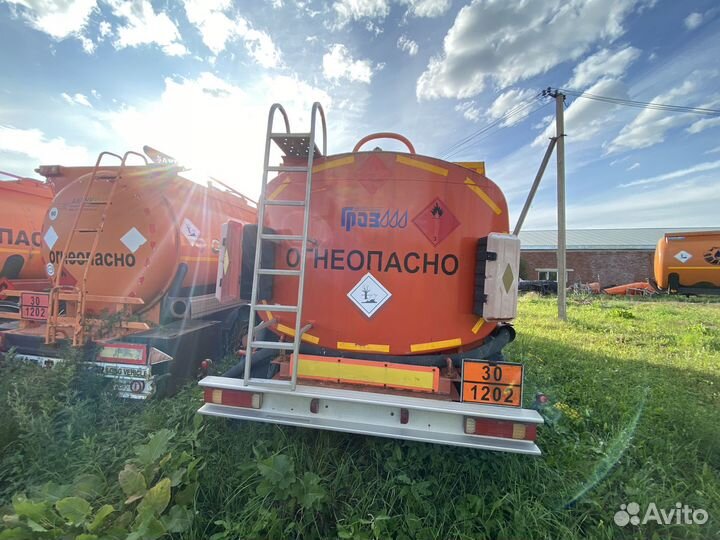 Полуприцеп бензовоз ГрАЗ 912506-0000010-01, 2014