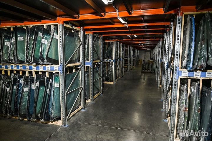 Стекло переднее центральное на SEM 650B