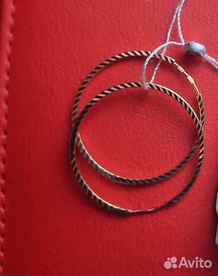 Золотые серьги