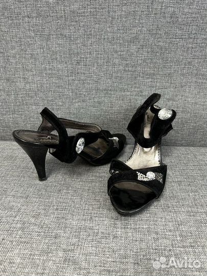 Босоножки женские