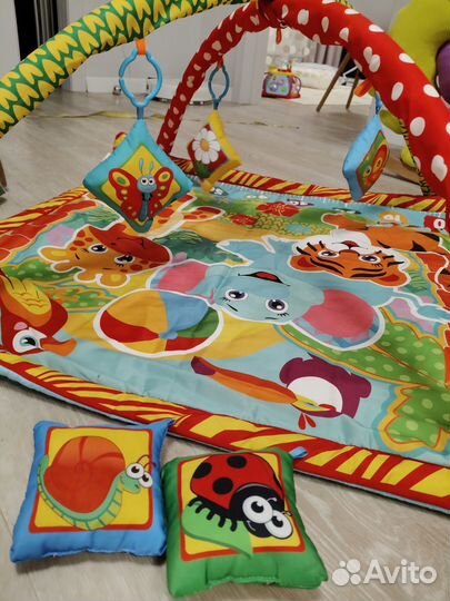Развивающий коврик