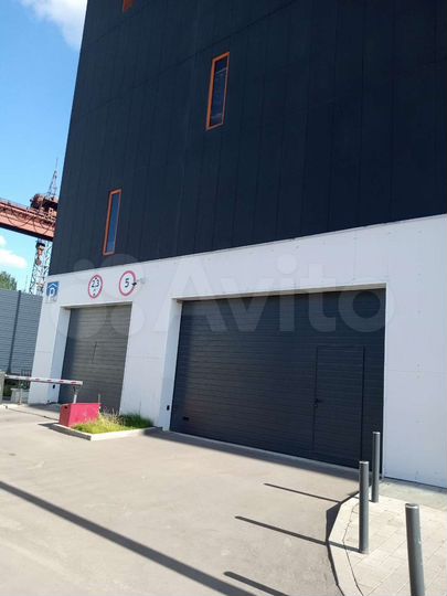 Машиноместо, 14 м²