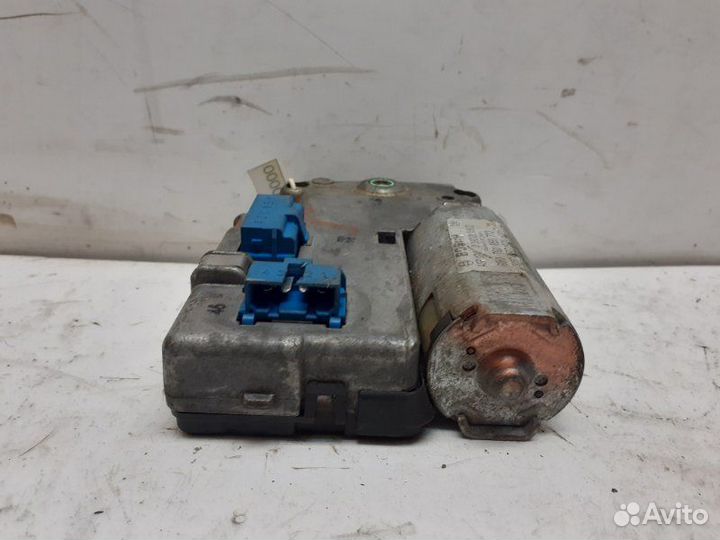 Моторчик люка Vw Golf Iii/Vento 1991-1997