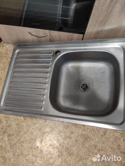 Нержавеющая раковина на кухню