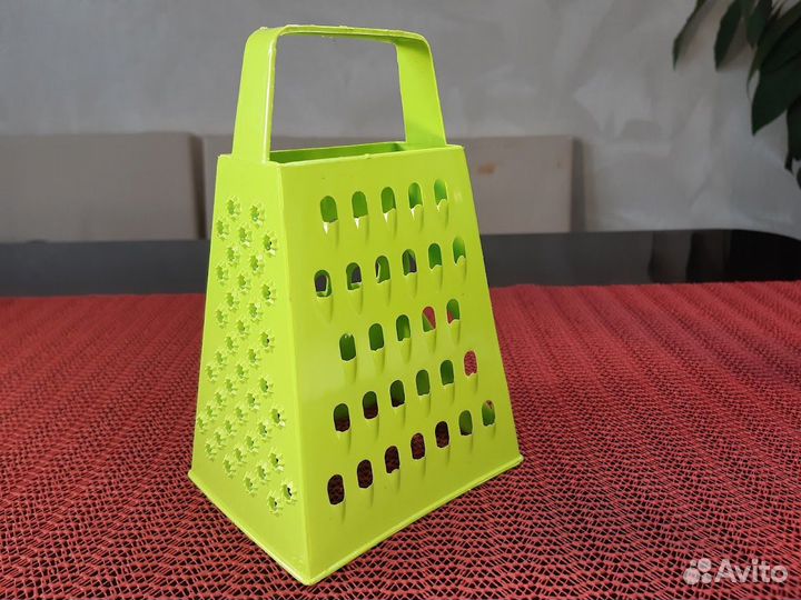 Терка пластиковая четырехгранная