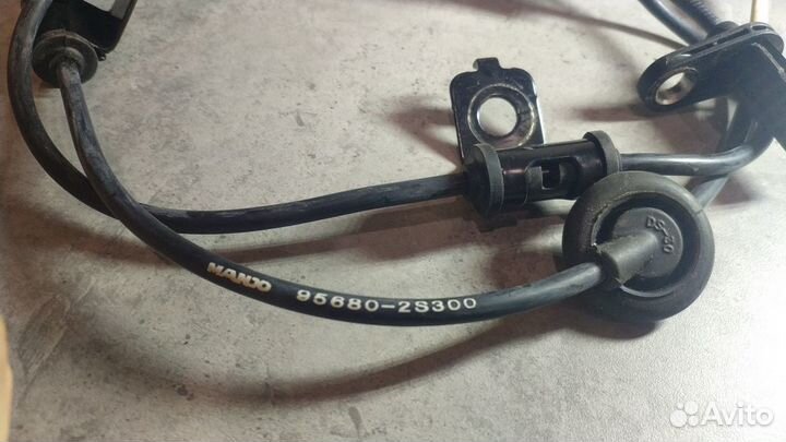 Датчик ABS KIA Sportage 10-16