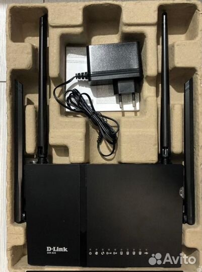 Wi-Fi роутер D-Link DIR-825/RU/R, AC1200, черный