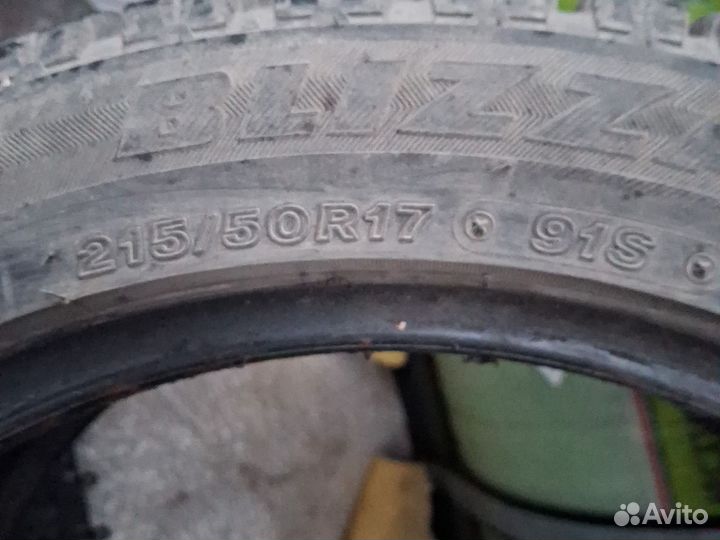 Bridgestone B391 215/50 R17 91S