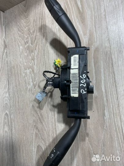 Блок подрулевых переключателей Peugeot Partner M59