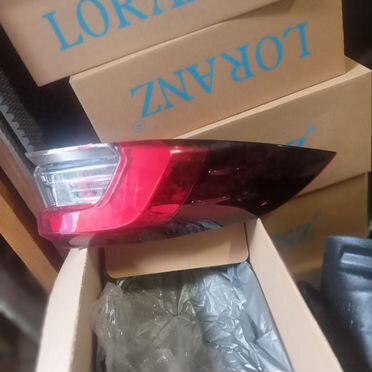 Продать задние блок фар Тойота Камри Е210 L и R