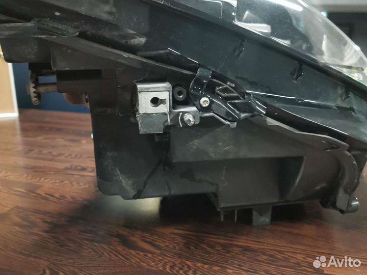 Фара правая Lexus RX4