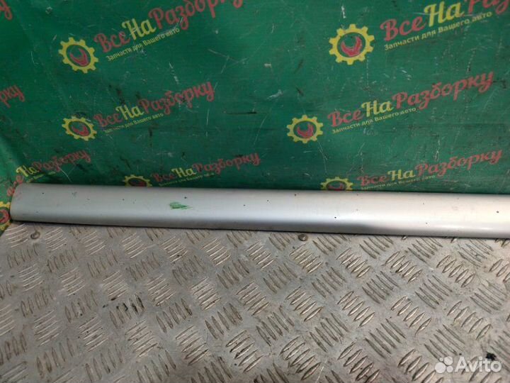 Молдинг задней правой двери Mercedes-Benz Vito