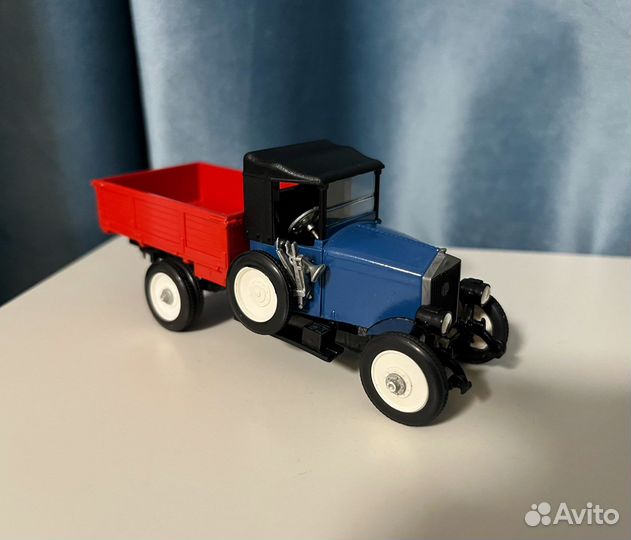 Советская модель 1:43 амо F15 СССР