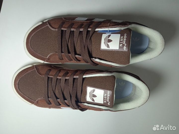 Кроссовки Adidas