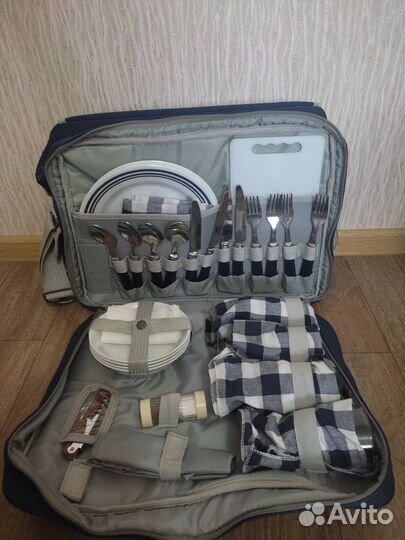 Набор для пикника на 4 персоны