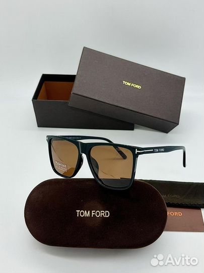 Солнцезащитные очки Tom ford