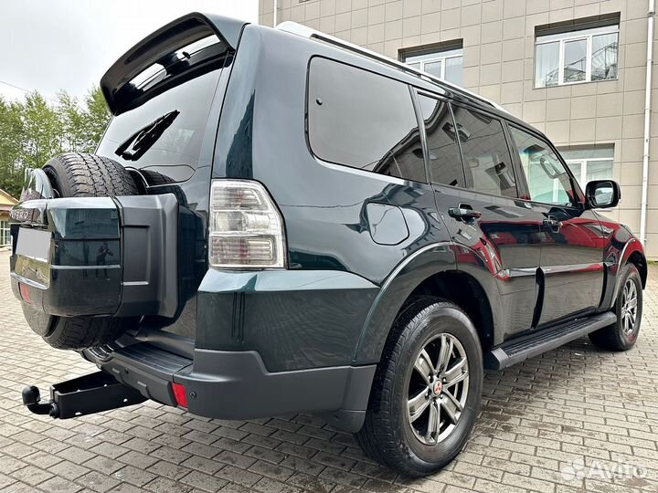 Mitsubishi Pajero 3.2 AT, 2009, 238 000 км