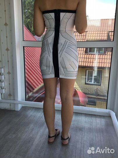 Бандажное платье 44