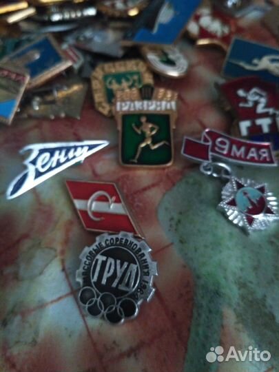 Значки нагрудные СССР