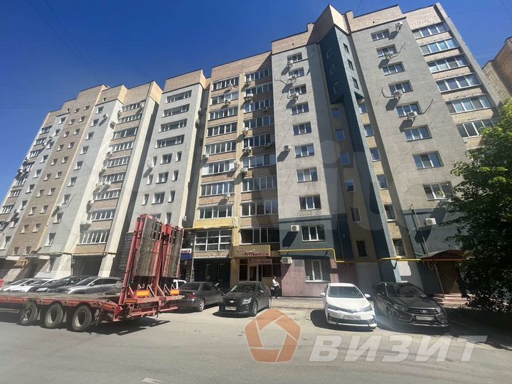 Офис с отдельным входом на первой линии, 126 м²