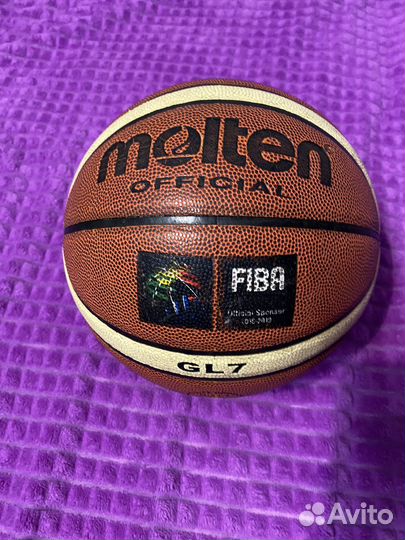 Баскетбольный мяч Molten GL7