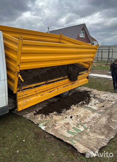 Чернозем в мешках и на мини самосвале