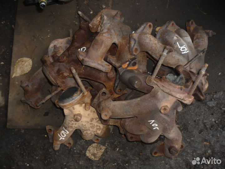 Выпускной коллектор Рено Логан без отверстия