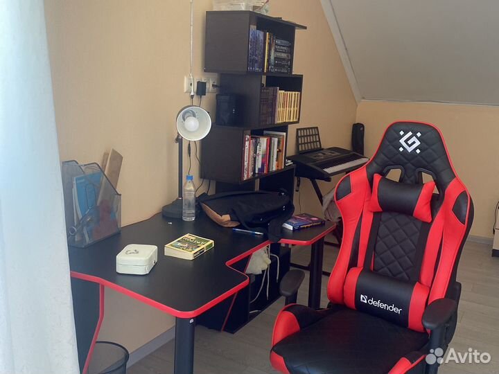 Стор рабочий, стеллаж для книг