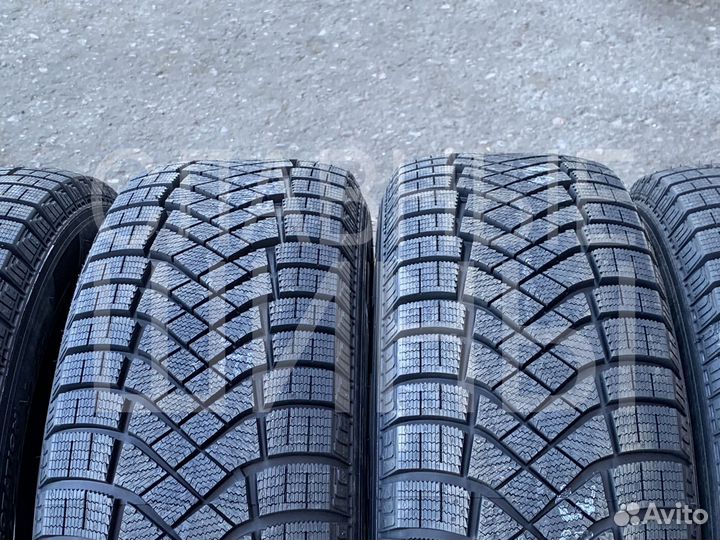 Pirelli Ice Zero FR 225/45 R18 95H