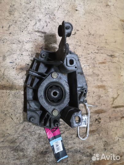 Подушка кпп Renault Kangoo K76