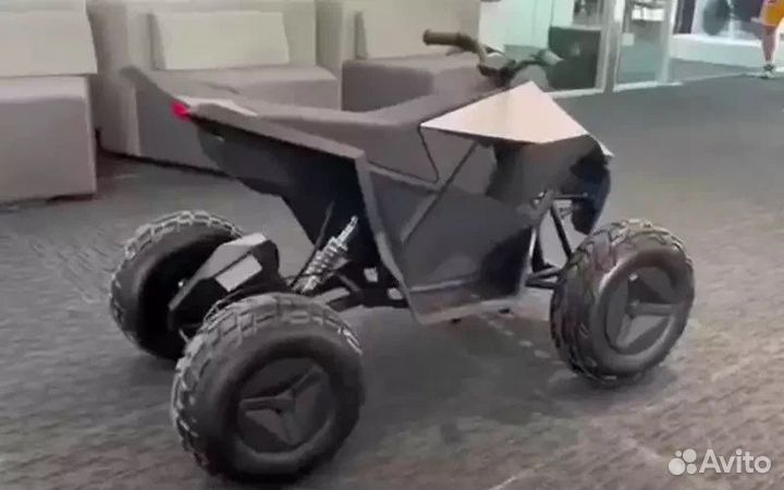 Квадроцикл Tesla Cyberquad