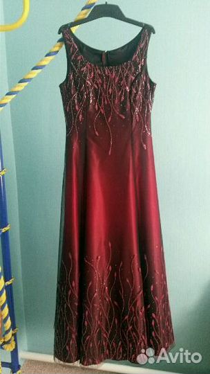Вечернее платье