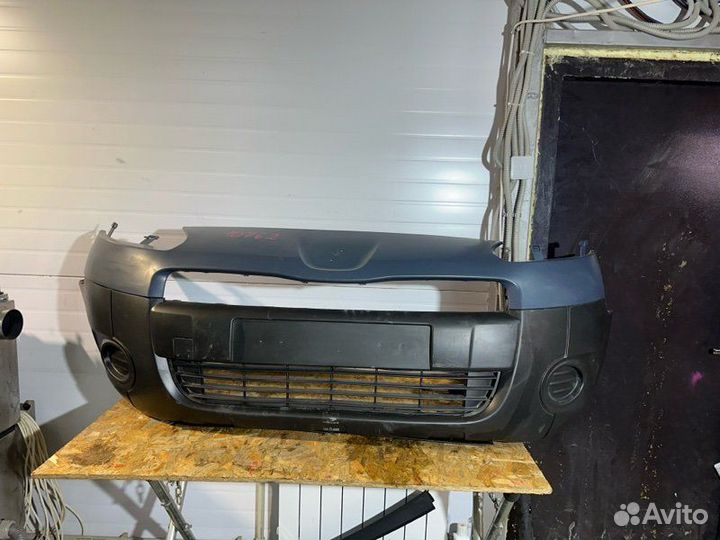 Бампер передний Peugeot Partner B9 1.6 HDI DV6C